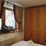 Maison Carrel Elegant 12 ブレウイル・チェルヴィナイア